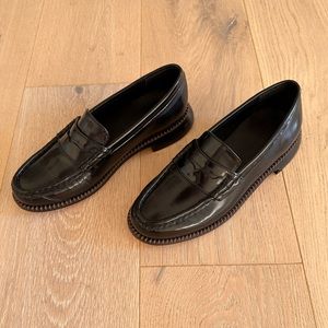 Frēda Salvador Elba Penny Loafers in Black - 7.5